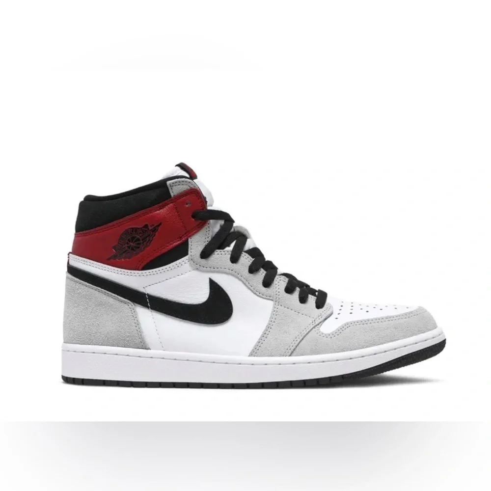 Air Jordan Nike 1 Retro High OG Smoke Gray Sneakers